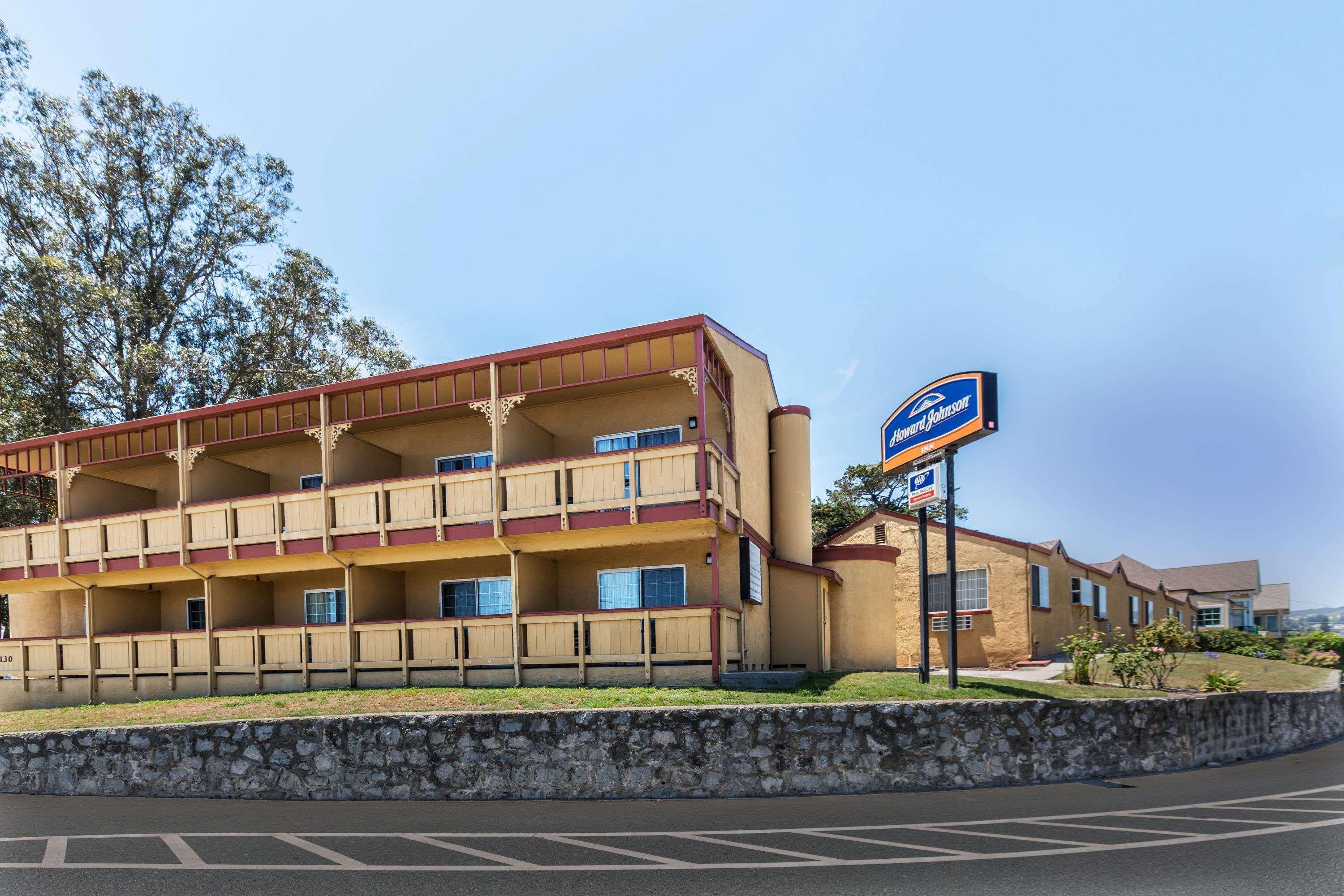 Howard Johnson By Wyndham Santa Cruz Beach Boardwalk Esterno foto
