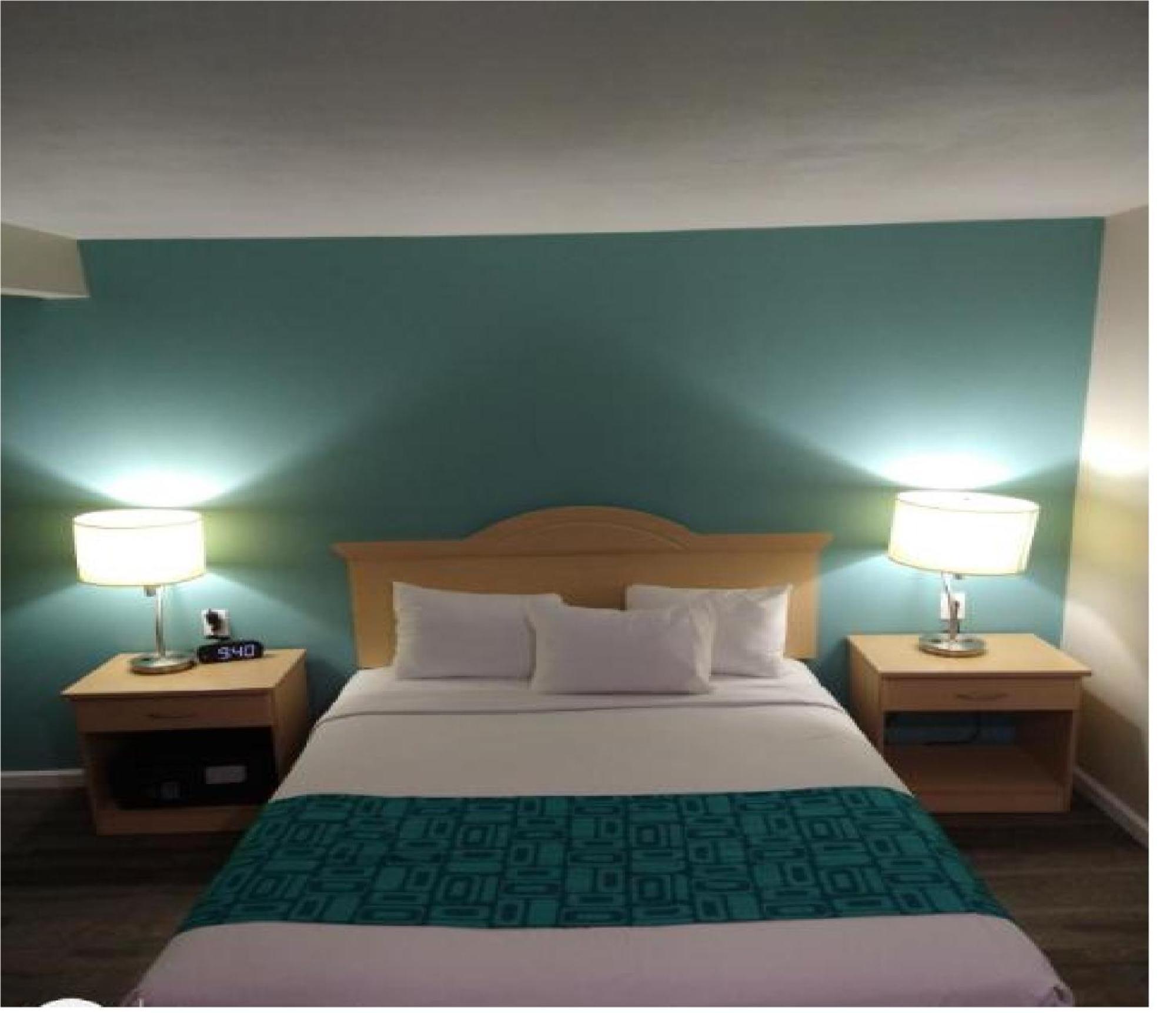 Howard Johnson By Wyndham Santa Cruz Beach Boardwalk Esterno foto