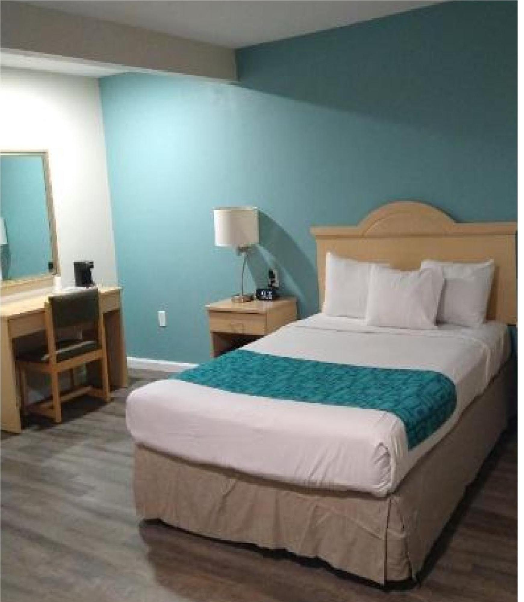 Howard Johnson By Wyndham Santa Cruz Beach Boardwalk Esterno foto