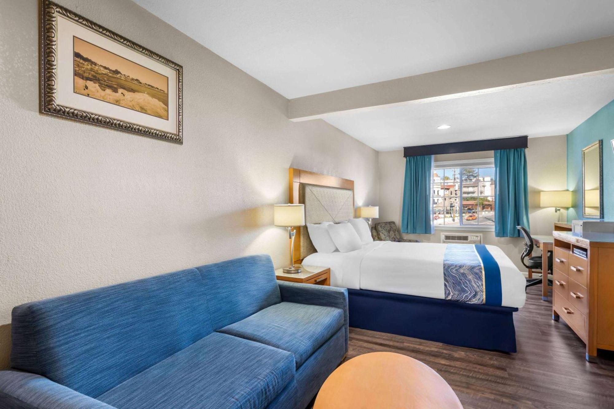 Howard Johnson By Wyndham Santa Cruz Beach Boardwalk Esterno foto