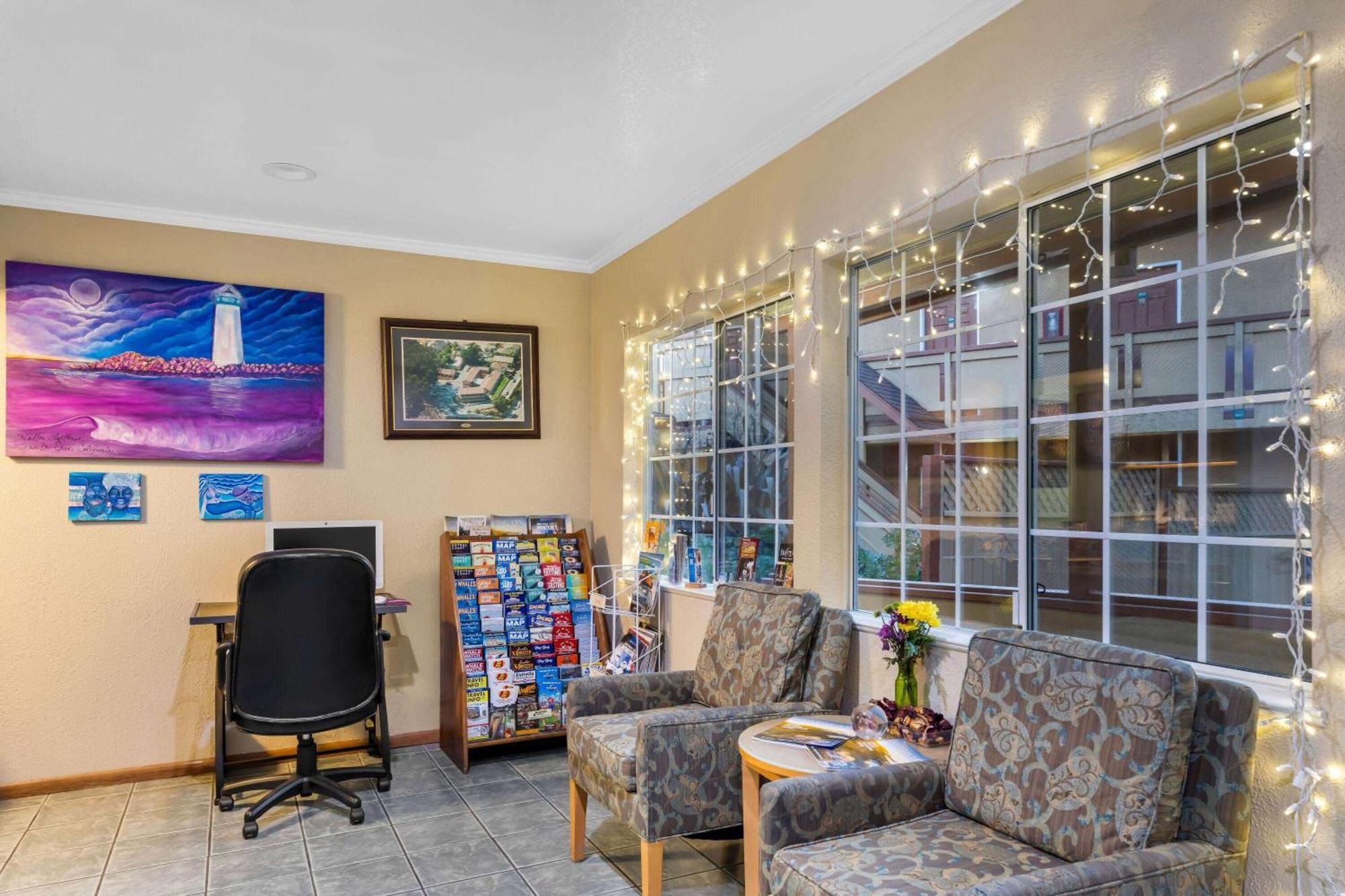 Howard Johnson By Wyndham Santa Cruz Beach Boardwalk Esterno foto